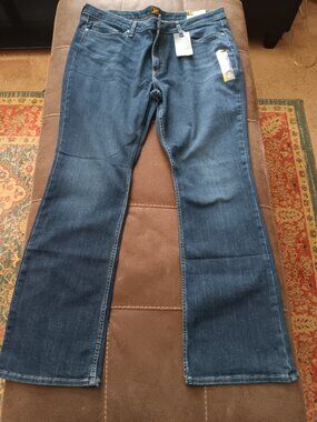 New Lee Bootcut Plus Size Women's Jeans Size 18 NEW!!